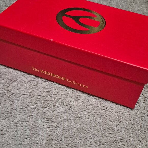 WISHBONE Collection Shoes - Picture 8 of 9